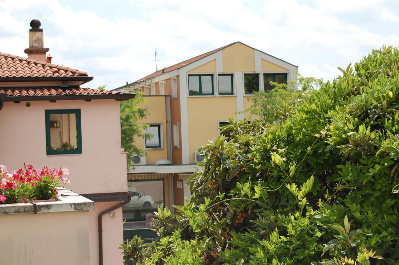 Locazione Turistica Elite Parco Brentelle Bed & Breakfast - Chiesanuova 135 E 167 Padoue Extérieur photo